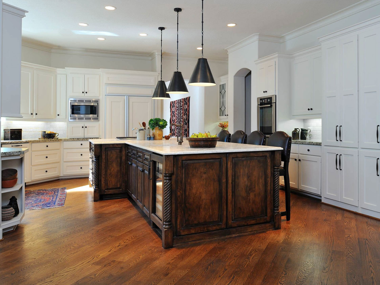 Kitchen Cabinet Lighting