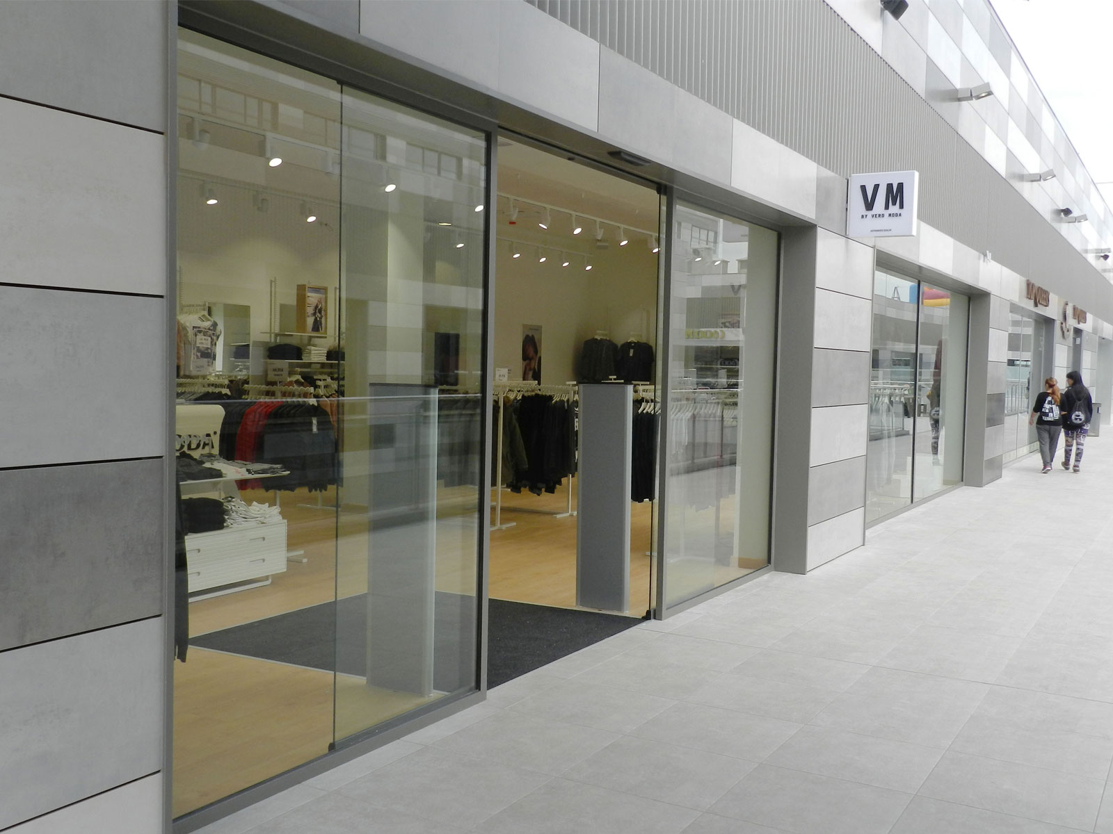 Vero Moda Store Lighting - UPSHINE Lighting