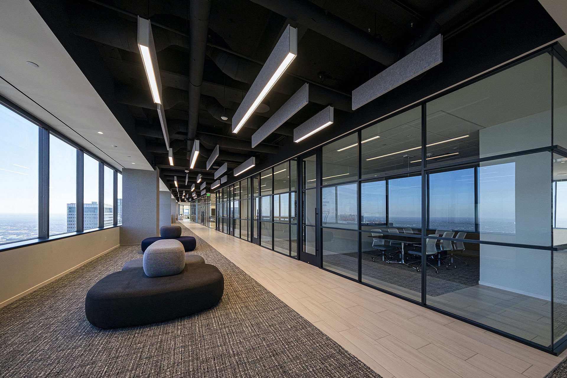 DB160 Direct Indirect Linear Light