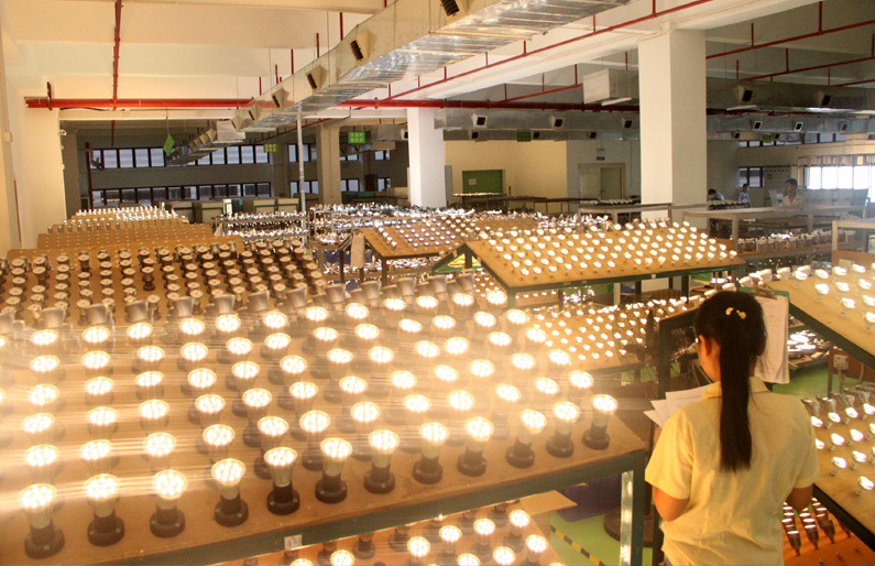 LED PAR Light Aging